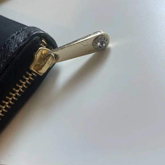 Henri Bendel Black Continental Wallet w/ Purple Interior - Picture 8 of 8